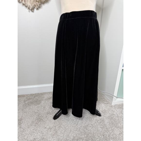 Chico's Black velvet A-line Long Maxi Skirt NWT Christmas Holiday Whimsigoth 1/M - Picture 1 of 8